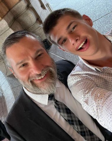 A simcha selfie